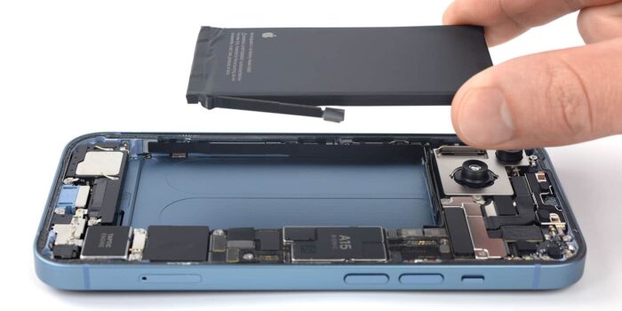 بطارية براند ايفون 15 - Iphone 15 | Signals Electronics بطارية براند ايفون 15 - iphone 15