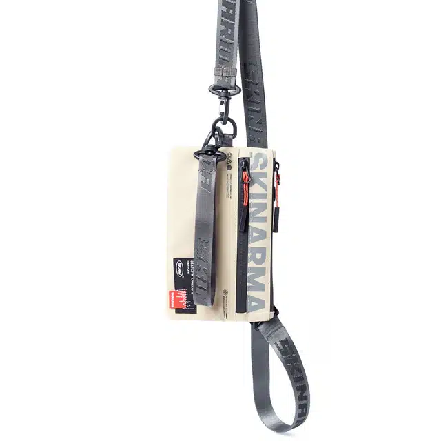 Skinarma Clutch Fardel | Signals Electronics SKINARMA CLUTCH FARDEL - الصورة 3