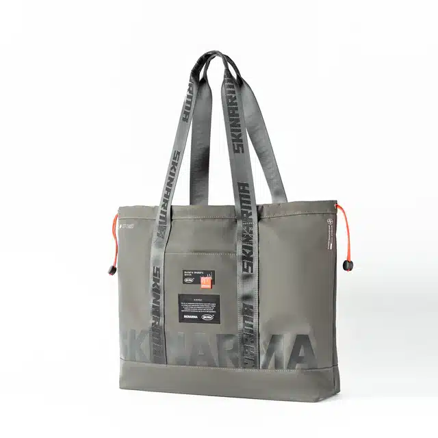 Skinarma Utility Tote Fardel | Signals Electronics SKINARMA UTILITY TOTE FARDEL - Image 2