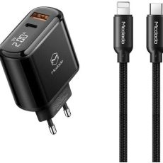 شاحن مكدودو 20 وات سريع مع شاشة رقمية ومنفذ يو إس بي سي إلى لايتينج- أسود